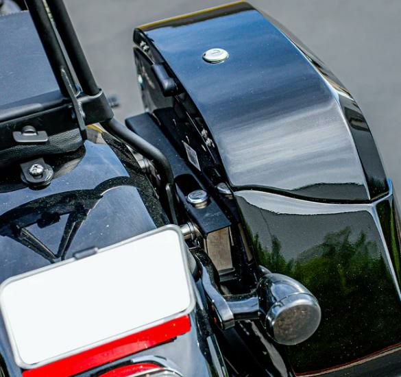 ソフテイル用クイックディスコネクトシステム Viking Bags |ハーレー