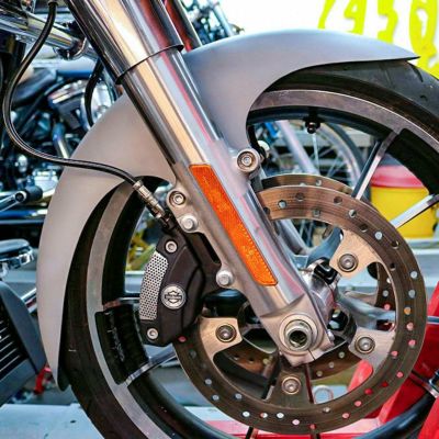 ハーレー ツーリング 16-19インチ・CAFEコンポジットフロントフェンダーキット(クロームブラケット) Paul Yaffe