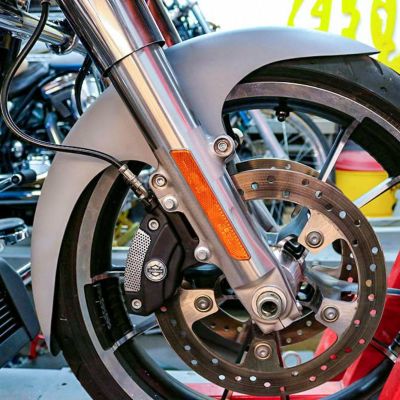 ハーレー ツーリング 21インチ・CAFEコンポジットフロントフェンダー(クロームブラケット) Paul Yaffe