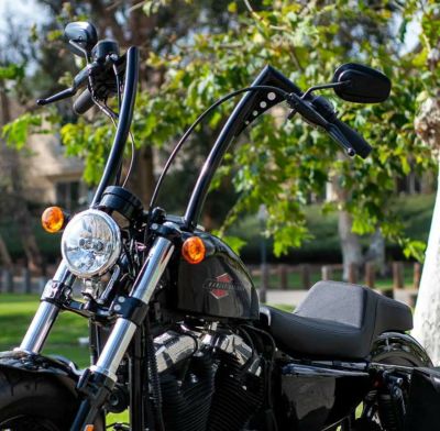 スポーツスター、ダイナ Iron Born 12インチ・エイプハンドルバー(ケーブルスロットル用) グロスブラック Viking Bags
