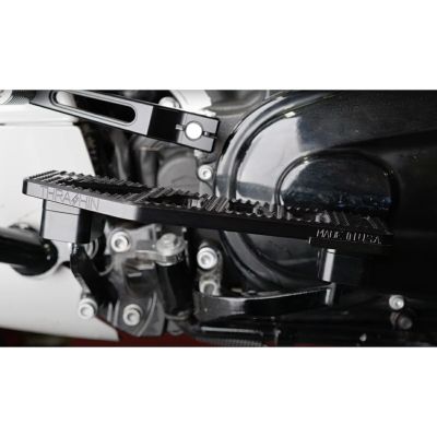ハーレー APEX ドライバーフロアボード用 リフトキット ブラック スラッシンサプライ(THRASHIN SUPPLY)