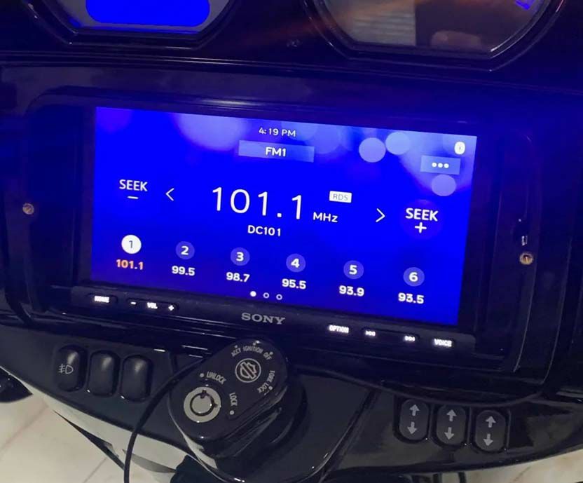Apple Car Play オーディオキット SONY AX-5000 |ハーレーパーツ専門店 