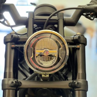 スポーツスターS ベイツスタイルヘッドライト用マウントブラケット KODLIN