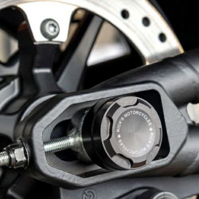 Ricks Motorcycles ナイトスター RH975用 リアアクスルカバー プレミアム