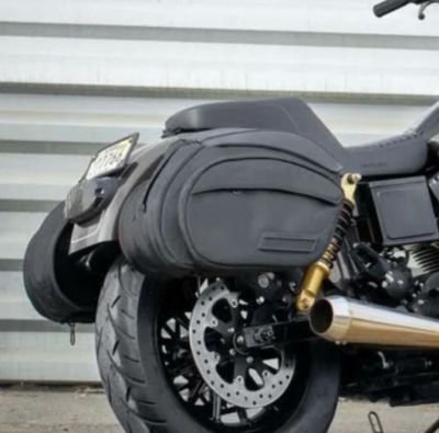 M8ソフテイル用 サドルバッグ 左右セット Saddlemen