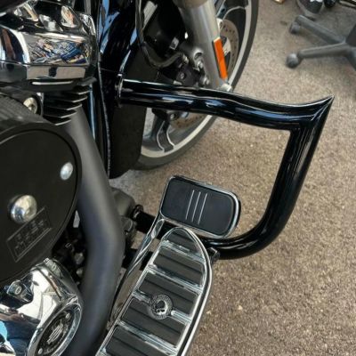 ハーレー ロードグライド 1.5インチ径チョップドエンジンガード ブラック Siouxicide Choppers