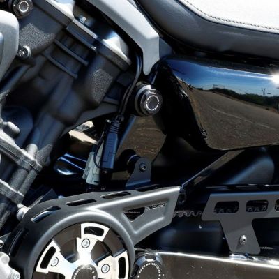 ハーレー ナイトスター 22㎜サイズ ボルトカバー(プレミアム) Ricks Motorcycles