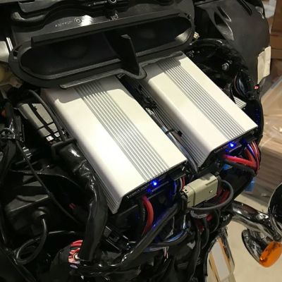 ストリートグライド 800Wアンプ/前後スピーカー/サドルバッグリッドキット WILD BOAR AUDIO