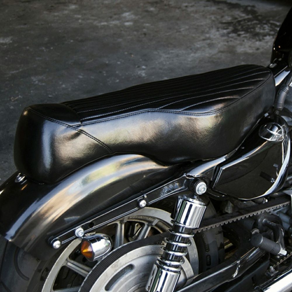 Motor Rock 色白 モーターロック ベーツタイプシート スポーツスター 