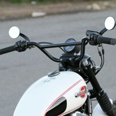 ハーレー 1インチ径 トラッカーハンドルバー(ディンプル無
