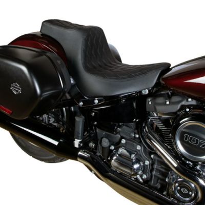【SALE】M8ソフテイル ローライダー/S/ST、スポーツグライド プレデター3 2UPシート ダブルダイアモンドステッチ (ブラック) Drag Specialties