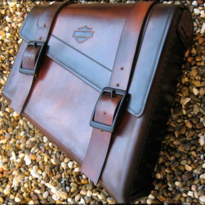 dhカスタム バーアンドシールドロゴ・サドルバッグ モデルA