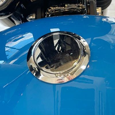 フラッシュマウント フューエルキャップ グロスブラック