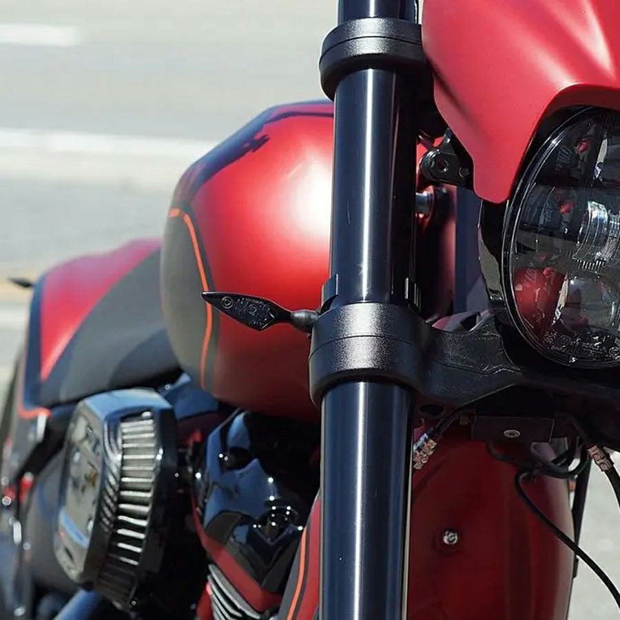 M8ソフテイル ローライダーS、FXDR114 フロントフォーク用 ウインカー 