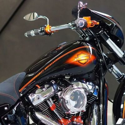 M8ソフテイル ブレイクアウト用 アルミストレッチタンク ノイズ