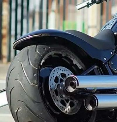M8ソフテイル ブレイクアウト、ファットボーイ ショートリアフェンダー （レッドレンズ/ウインカー無し) ノイズ