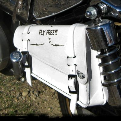 dhカスタム FLY FREE ミニサドルバッグ (ホワイト) Model A 【スポーツスター、ダイナ、ソフテイル】