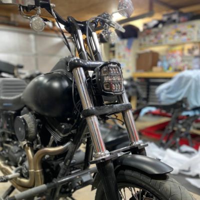 KLEENMOTO RIGID ADAPT XP LEDヘッドライト 取り付けブラケット、ハーネスキット 1999～2017 ダイナ