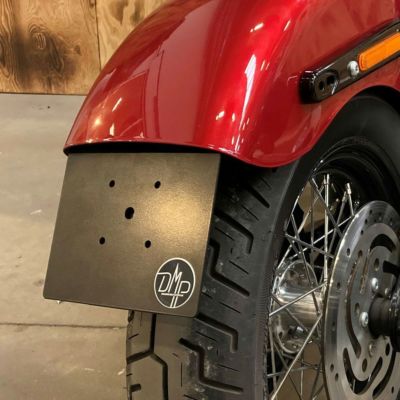 DMP アンダーフェンダー・ライセンスプレートホルダー (ブラック) 【M8 ストリートボブ、スタンダード、スリム】